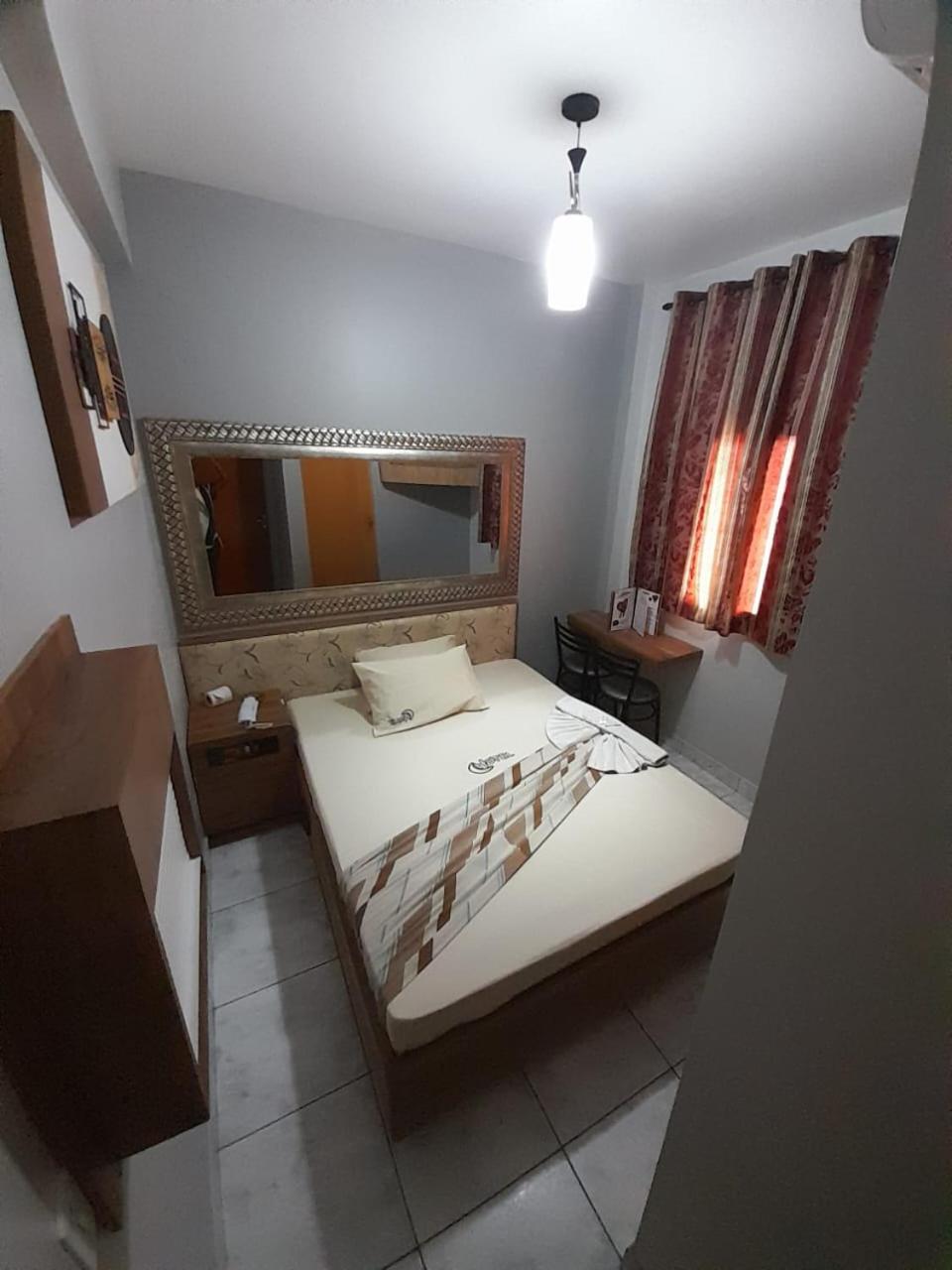 Hotel Reality